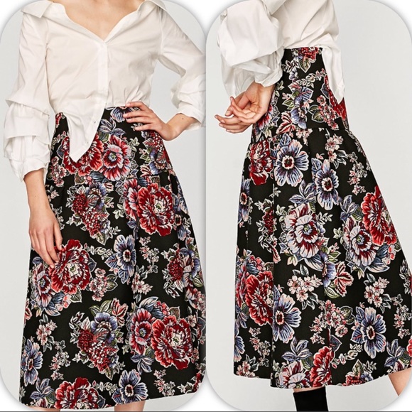 Zara Dresses & Skirts - NWT ZARA WOMAN JACQUARD MIDI FLORAL SKIRT - - S